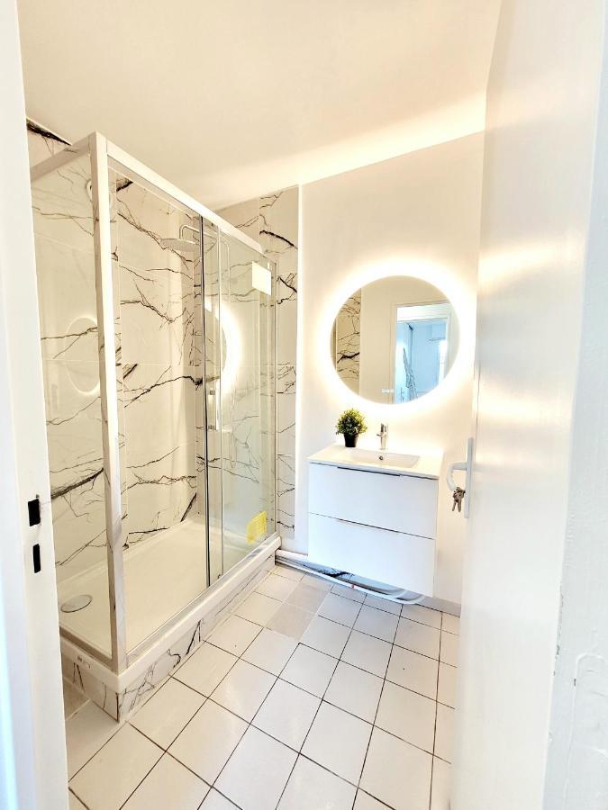 Appartement De 3 Chambres イヴリー＝シュル＝セーヌ エクステリア 写真